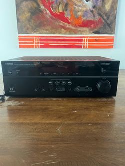 Yamaha Natural Sound AV receiver RX-V385