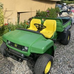 John Deere Gator