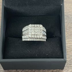 BEAUTIFUL DIAMOND RING SIZE 8.5 14K WHITE GOLD 2.00  CT TW  I ADDED 2 ADDITIONAL BANDS