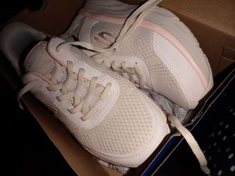 Sketchers 8