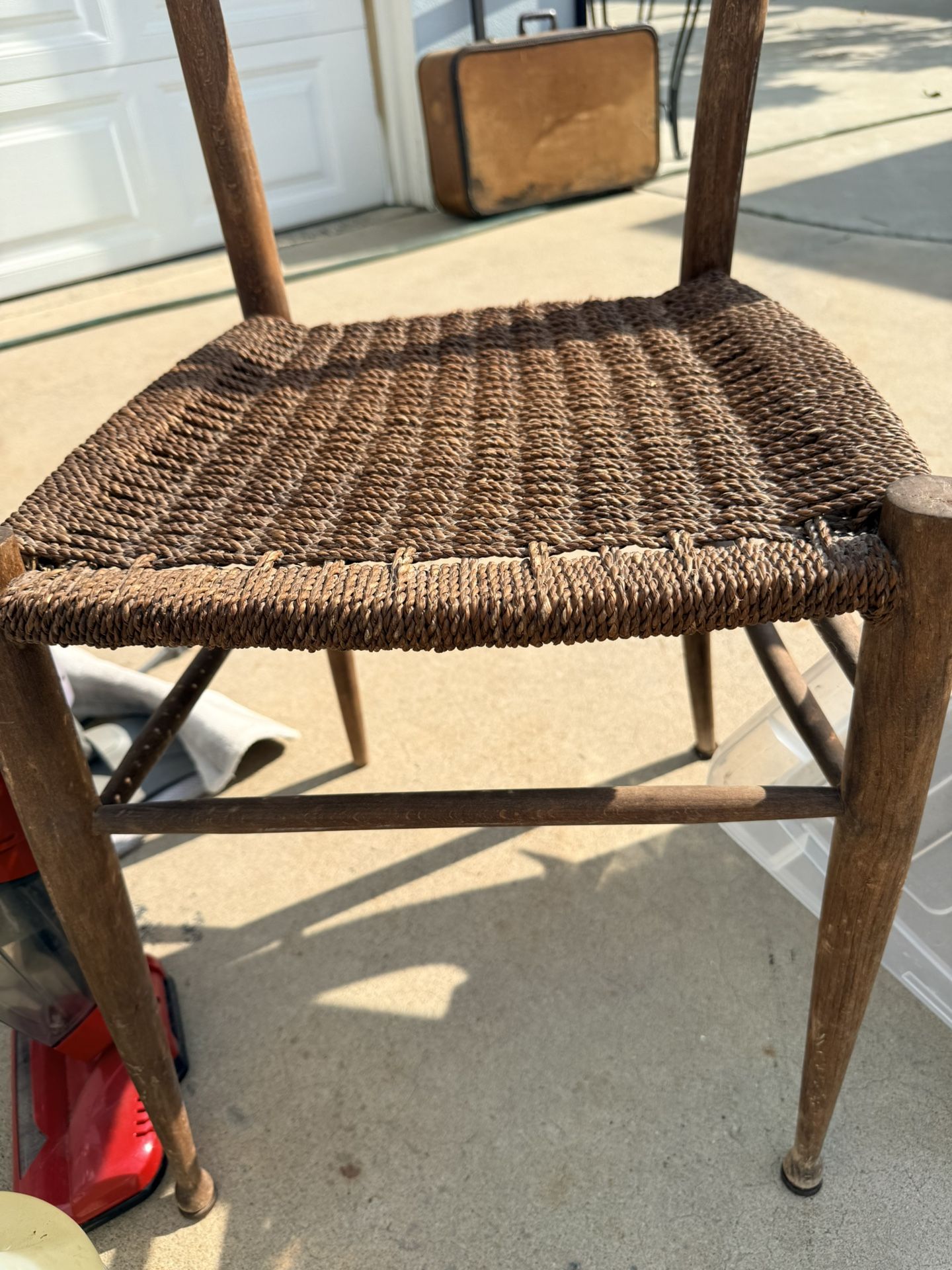 Cute Brown Chair (Pending)