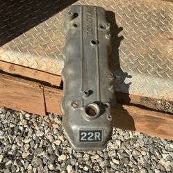 Toyota 22R Used Engine Valve Cover