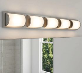 Allen and Roth vanity light