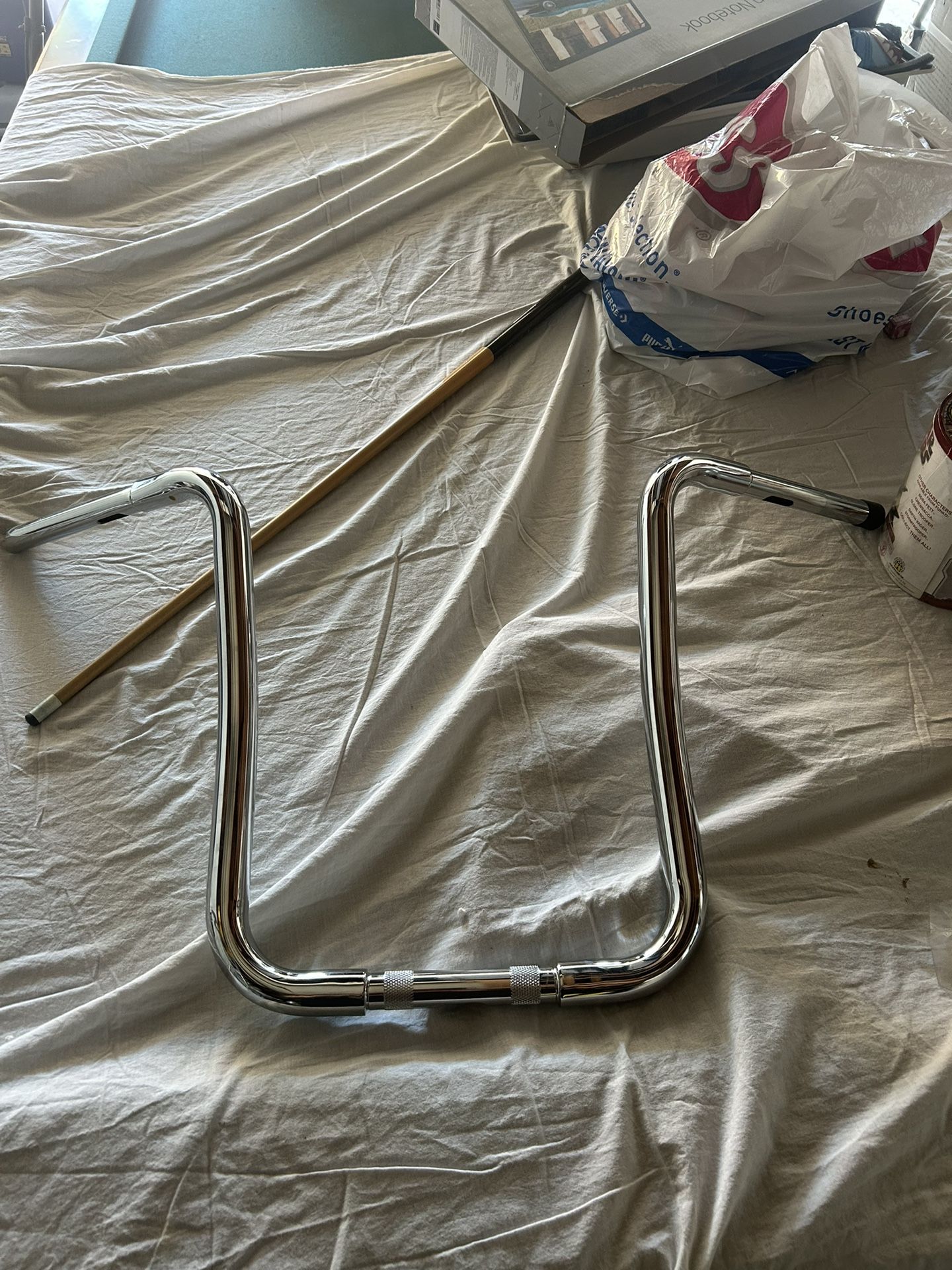 18 Inch Gangster Style Cuve ApeHangers Or Softail Roadking Harley Davidson