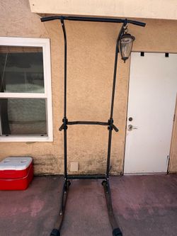 Pull up / dip bar