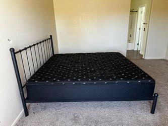 King Metal bed frame