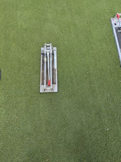 Tile cutter