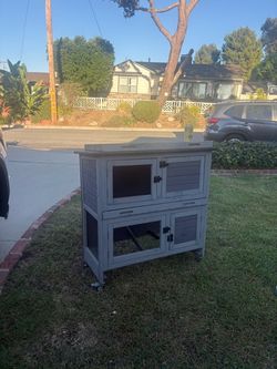 Rabbit hutch