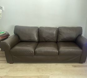 Vinyl Leather Sofa (LxDxH: 84x34x33) No tears/stains
