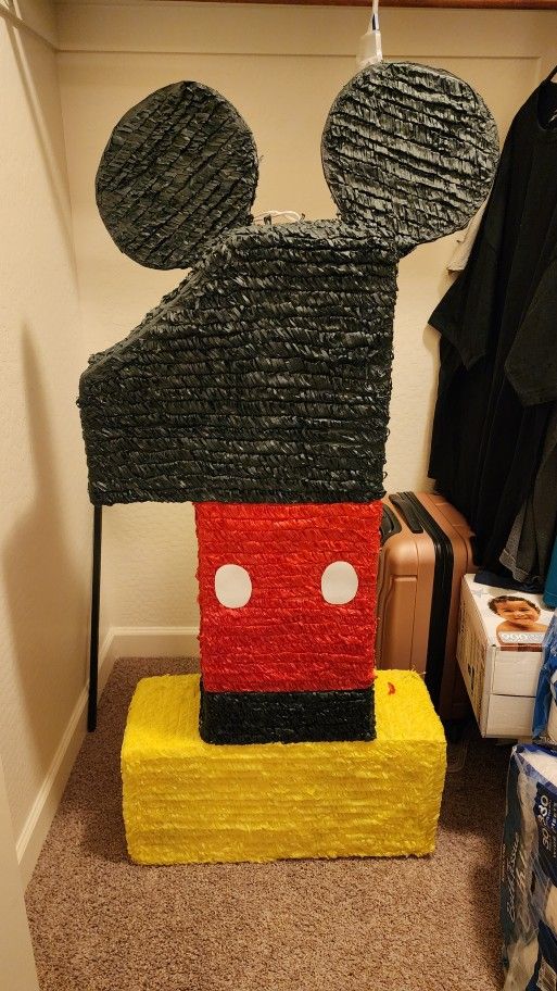 Piñata #1 Mickey Mouse