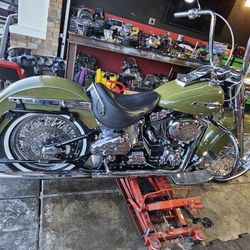 Harley Heritage Softail Runs Excellent 