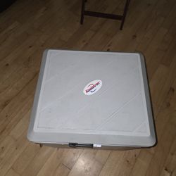 Koolatron 29qt Cooler/Warmer w/ 12v plug - Good Condition