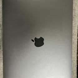 MacBook Air M1 (2020) – 8GB RAM, 256GB SSD