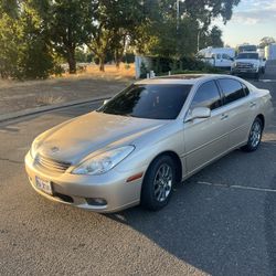 2004 Lexus ES 330