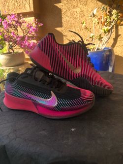 Nike vapor 11 Size 9 Women