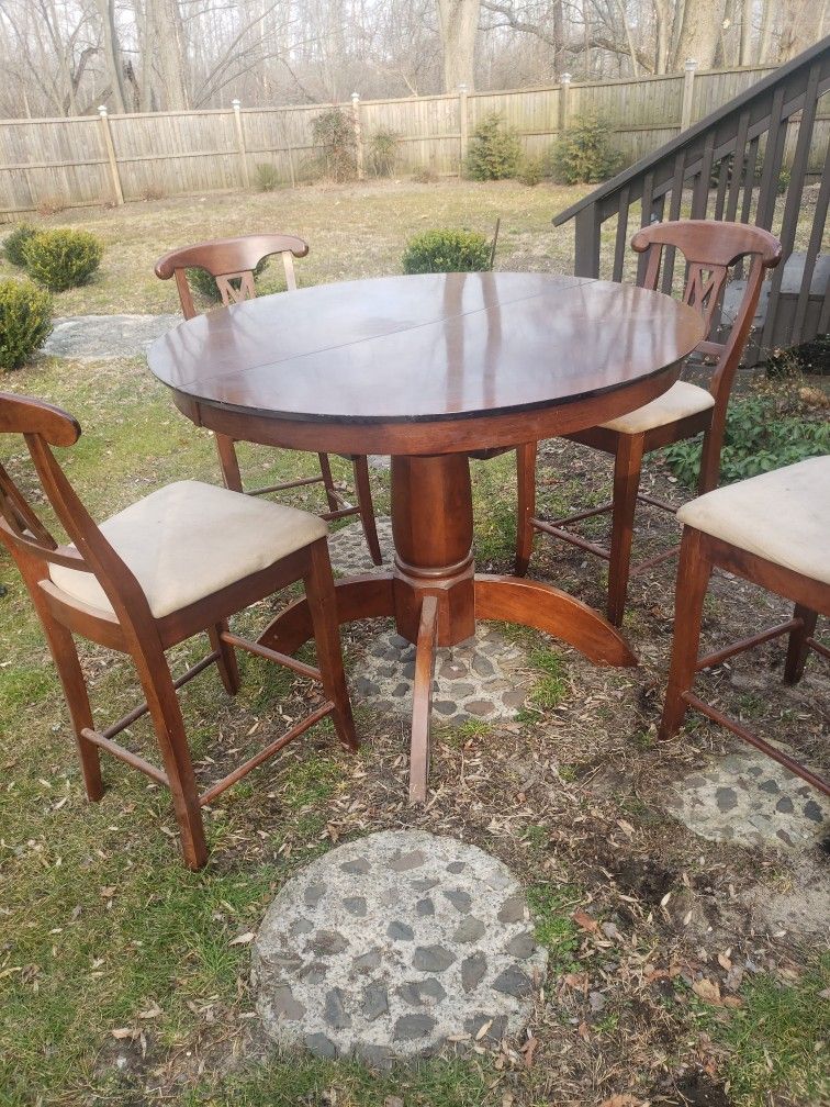 Modern Dining Table Foldable 6 CHAIRS INCLUDED