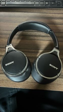 Sony MDR-10RBT headphones
