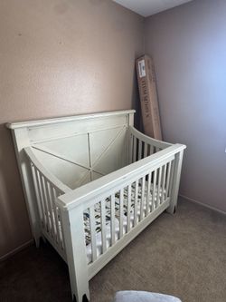 Rocking chair & crib
