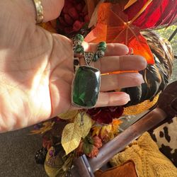 Beaded Jewl Necklace 