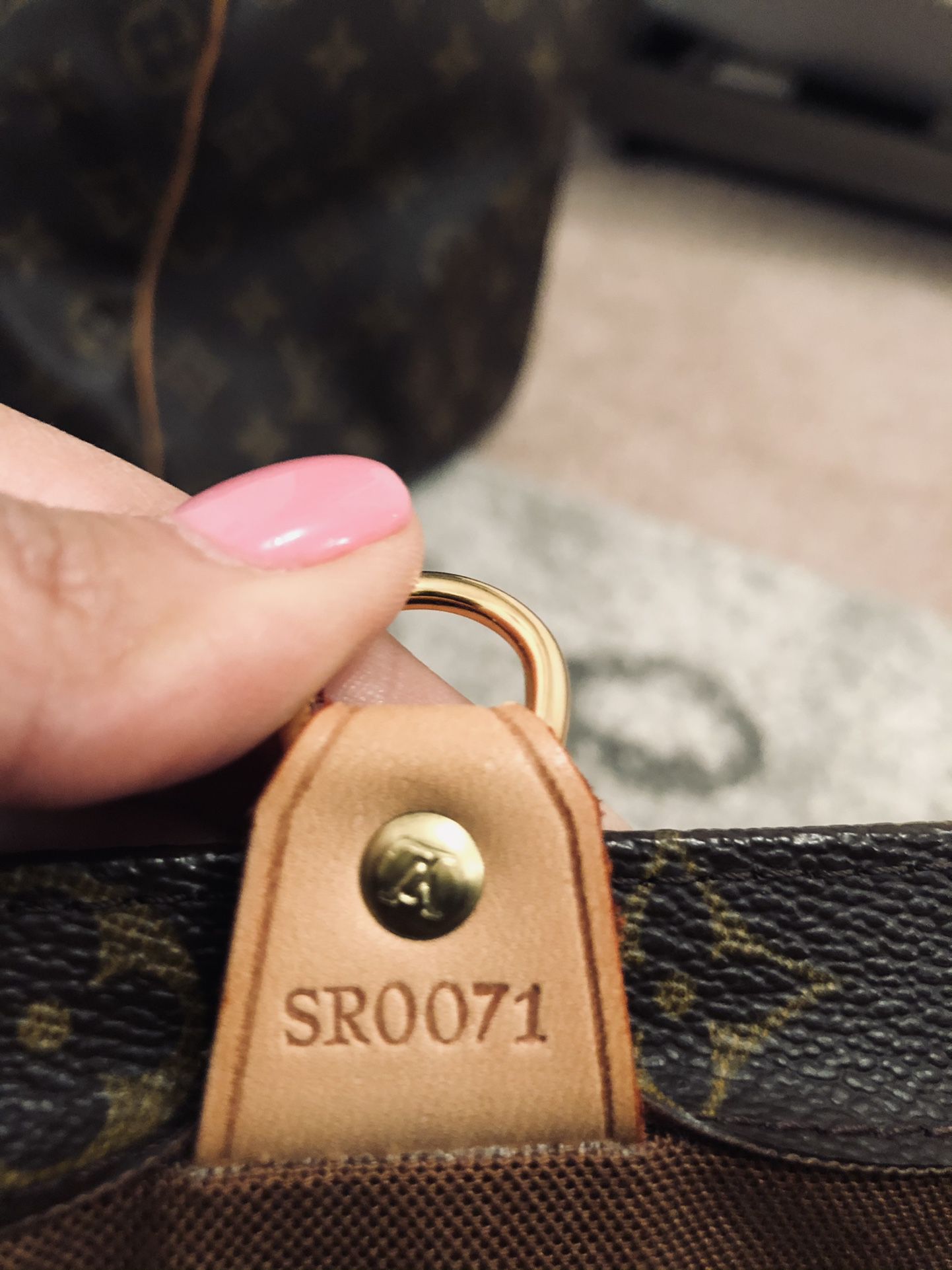 Authentic revamped Louis Vuitton Neverfull MM Monogram for Sale in Odessa,  TX - OfferUp
