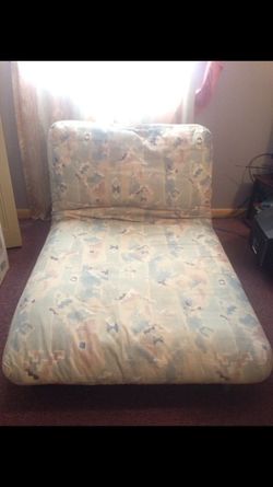 Therapeutic futon bed