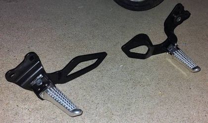 Suzuki DRZ400/Kawasaki KLX400 Rear Passenger Foot Pegs & Brackets Pair
