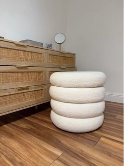 Storage Ottoman / Accent Stool – Like New