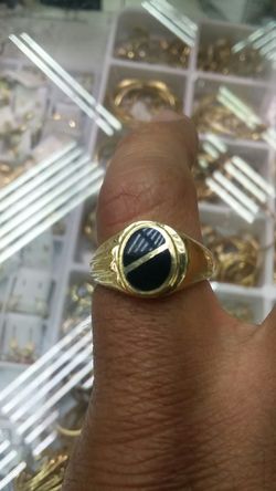 14K GOLD Ring 5.6 grams