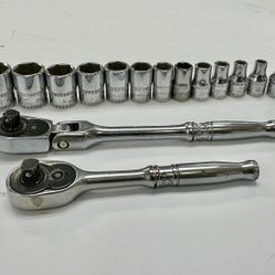 Snap On 1/4 inch metric socket set with ratchets