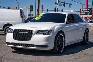 2018 Chrysler 300