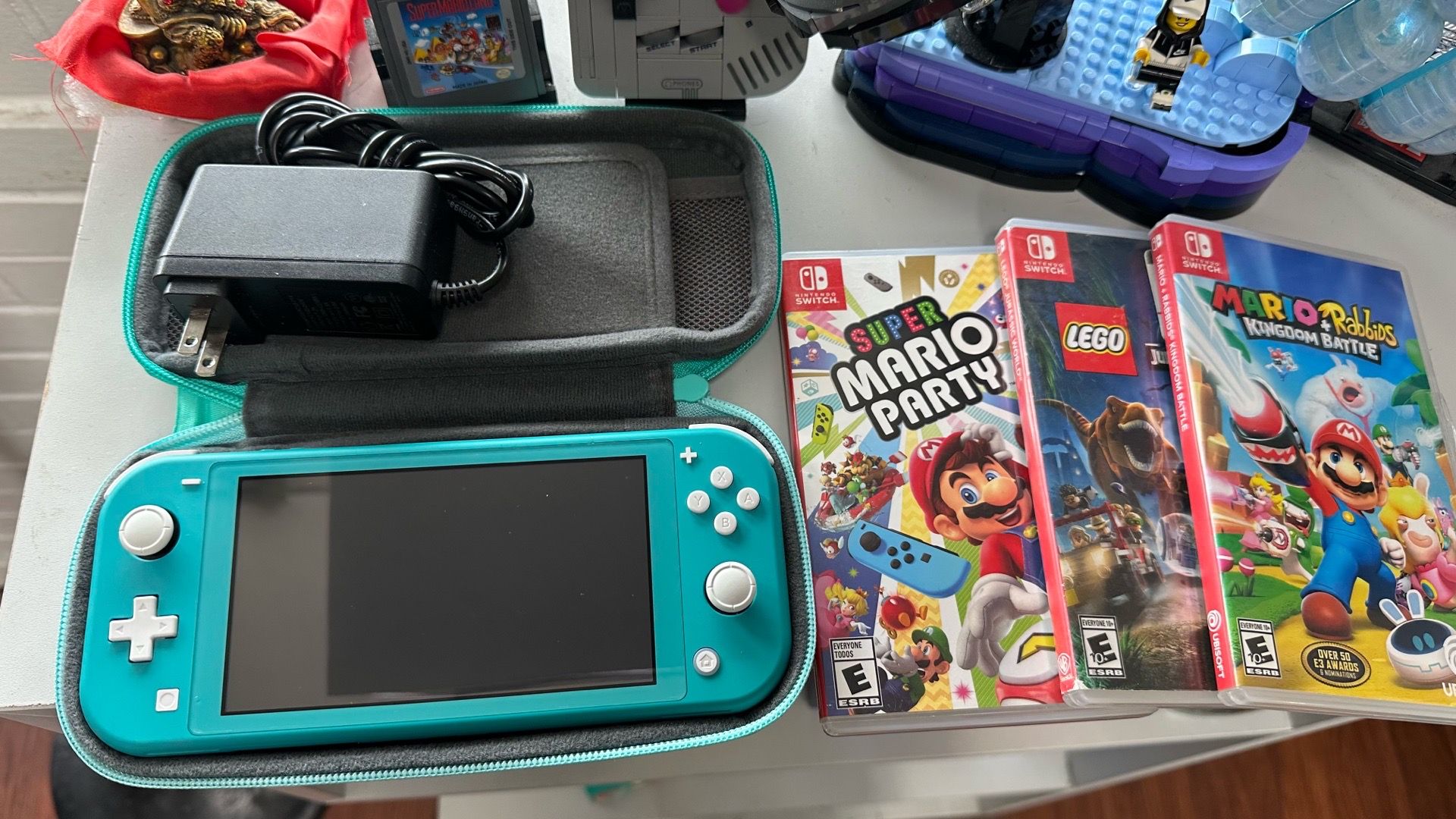 Nintendo switch lite $170