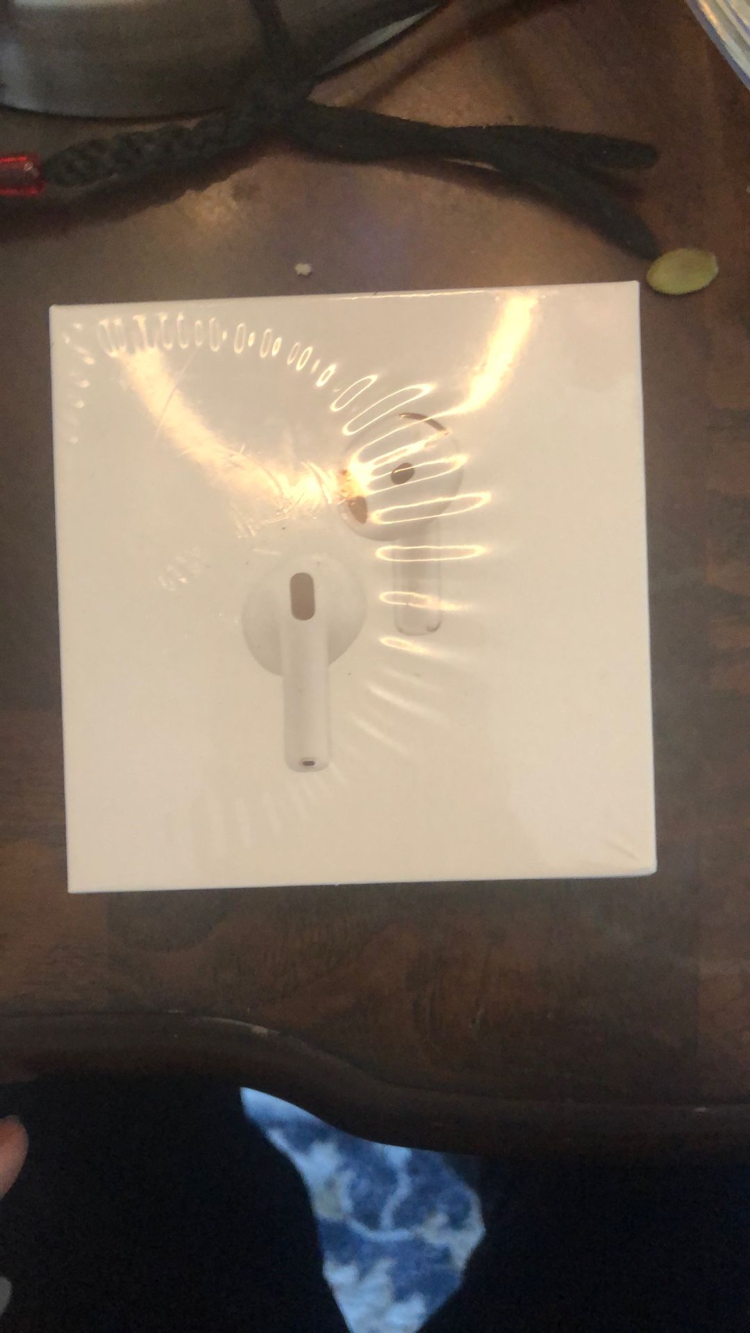 AirPods (Generation 4)