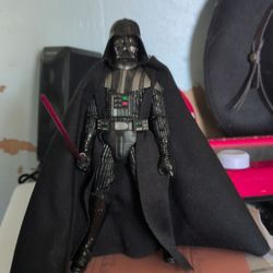 Star Wars Darth Vader Action Figure w/ Cape and Lightsaber Sci-Fi Horror