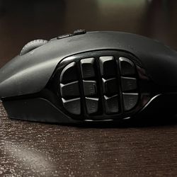 Logitech G600 Mouse 