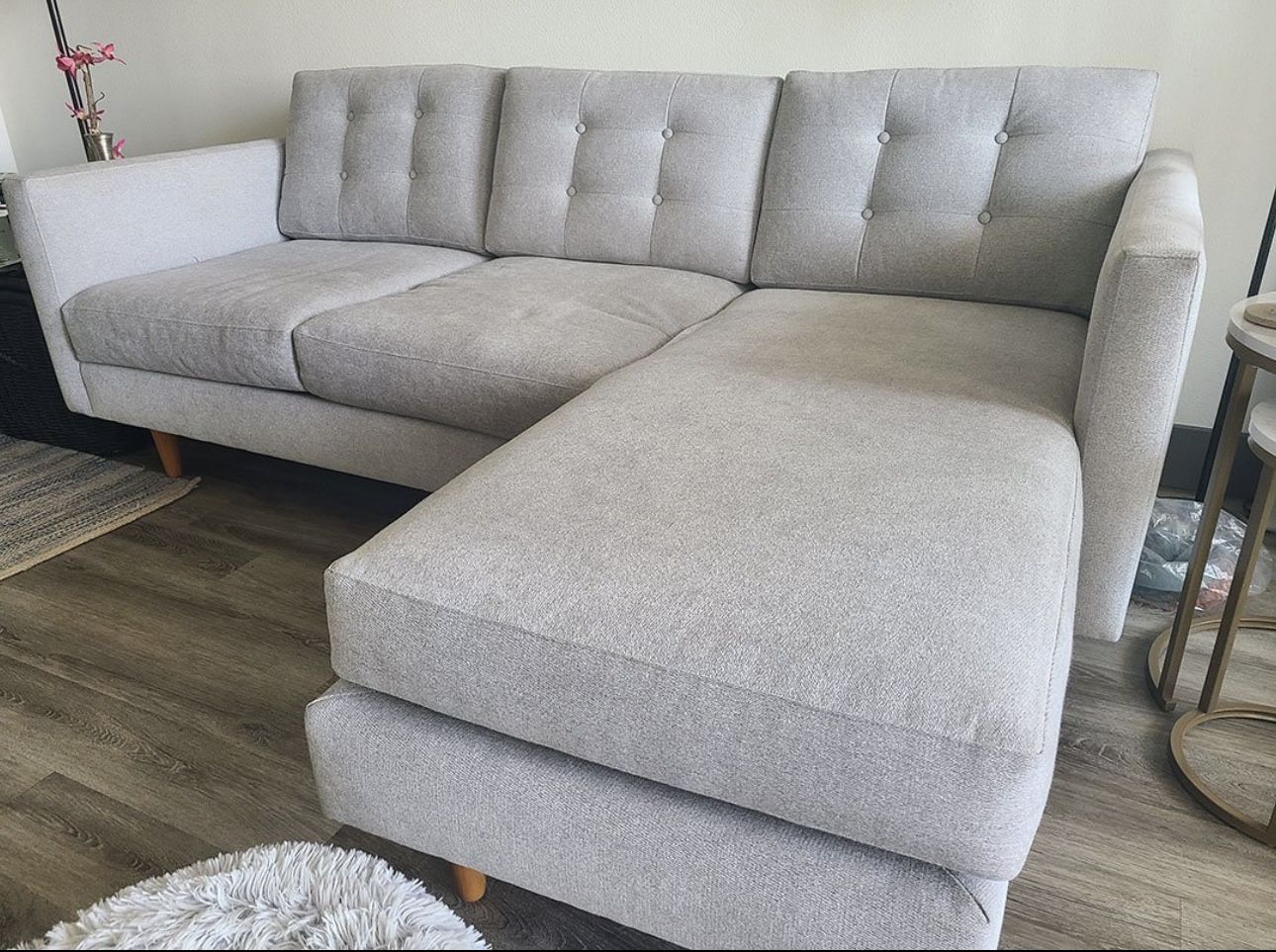 APT2B Couch