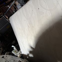 King Bed 