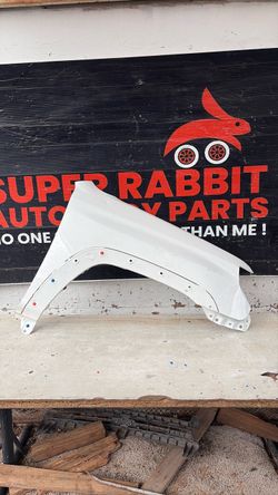 2014 4Runner Fender Passenger OEM 2024