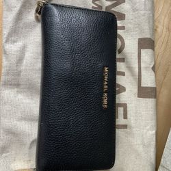 Michael Kors Leather Wallet 
