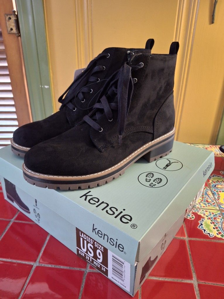 Kensie Women's Size 9 Suede Leather Black Lace Up Boots NEW N BOX