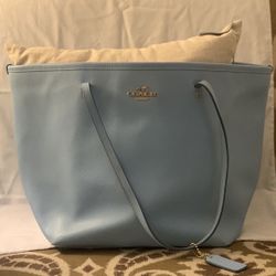 CITY ZIP TOTE IN CROSSGRAIN LEATHER (COACH F36875)