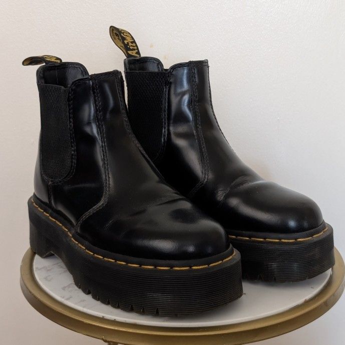 Doc Martens | Size US 5 L | 2976 Smooth Leather Platform Chelsea Boots