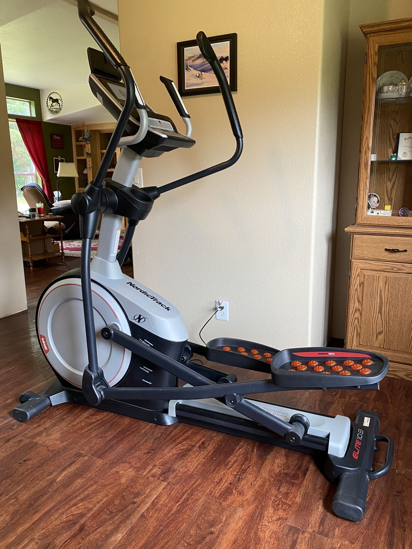 Nordictrack Elite 10.9 Elliptical