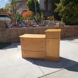 Baby Changing Table Dresser - (39"H×53"W×20"D) - (4) Drawers and Storage Door - Diaper Station - Solid Wood - In good condition 