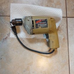 Drill Black & Decker 3/8" VSR  Drill NO 7127  Vintage 