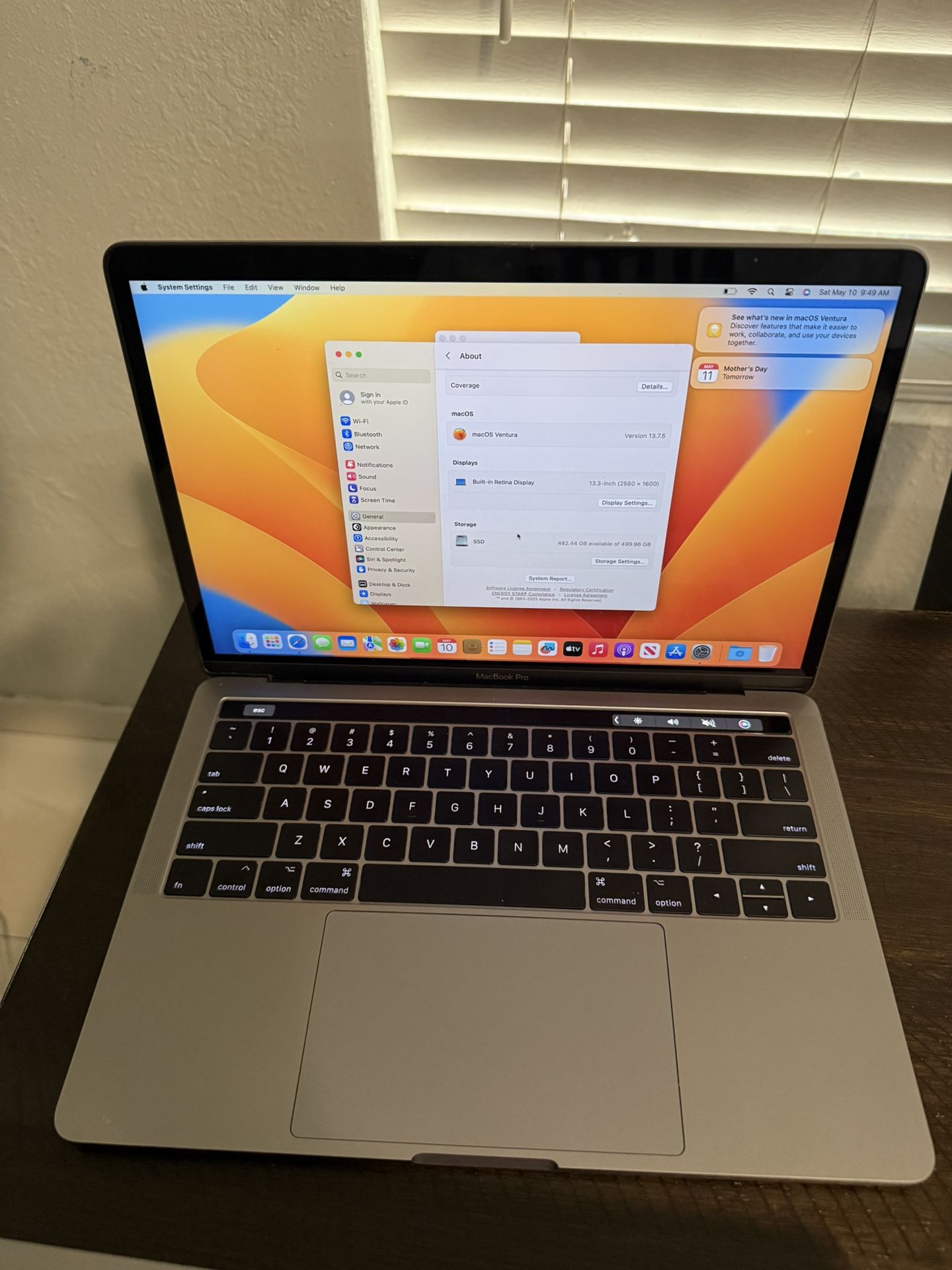 MacBook Pro (13-inch, 2017)