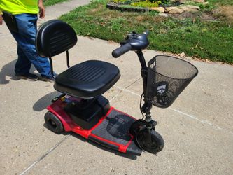 Mobility scooter