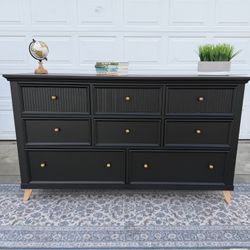 ✨ Modern Matte Black 8 Drawer Dresser ✨