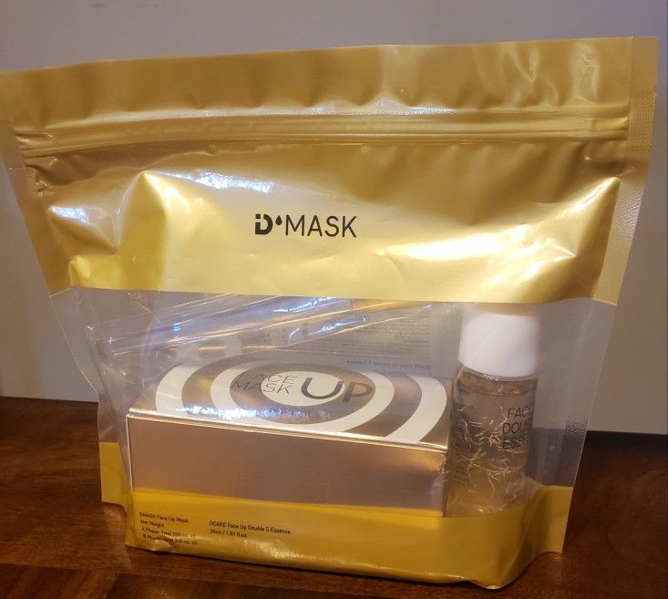 D'MASK....FACE MASK UP.......SET OF 2........300 SETS