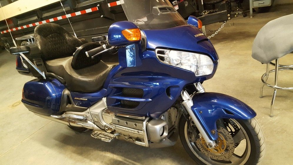 2001 Honda goldwing trading for jeep wrangler sahara Rubicon in good working conditions