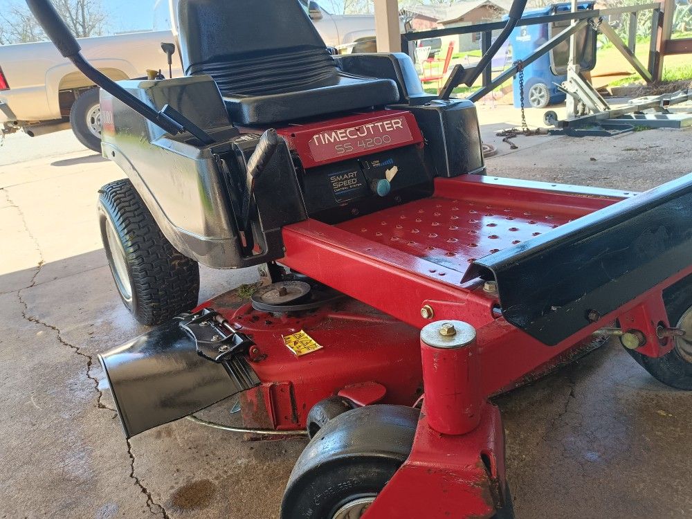 SOLD - Toro TimeCutter SS 4200 42 in. Zero Turn Mower Other Equipment